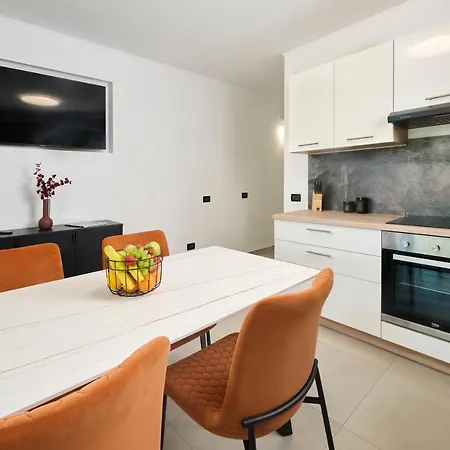 Apartments Dolcea Umag Exterior photo
